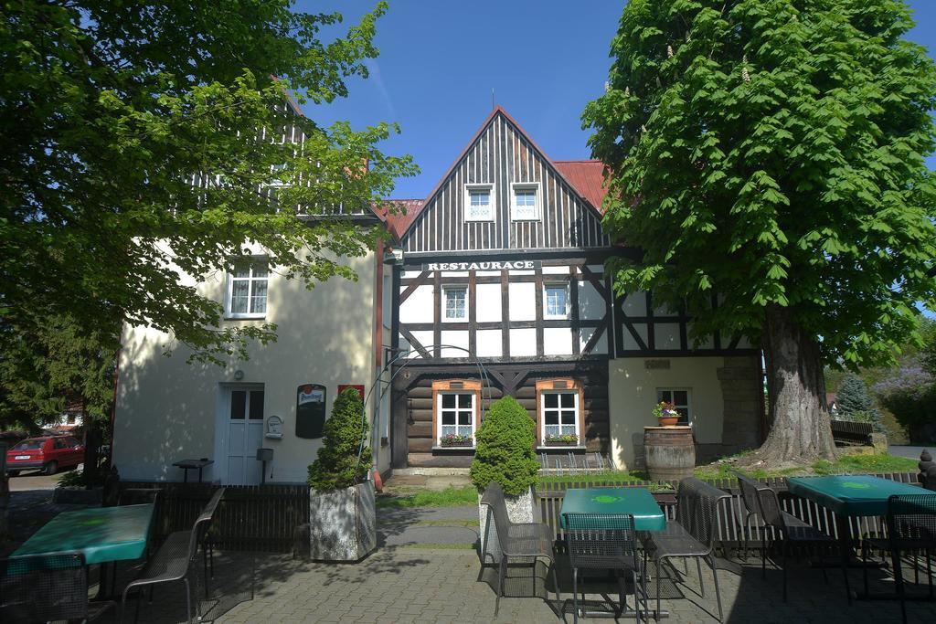 Hotel U Zeleneho Stromu - Zum Gruenen Baum Hřensko Zimmer foto